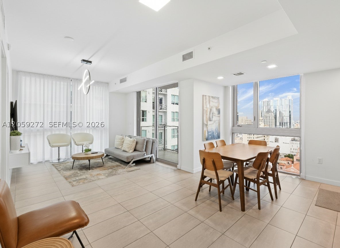 227 NE 2nd St 2202, Miami FL 33132