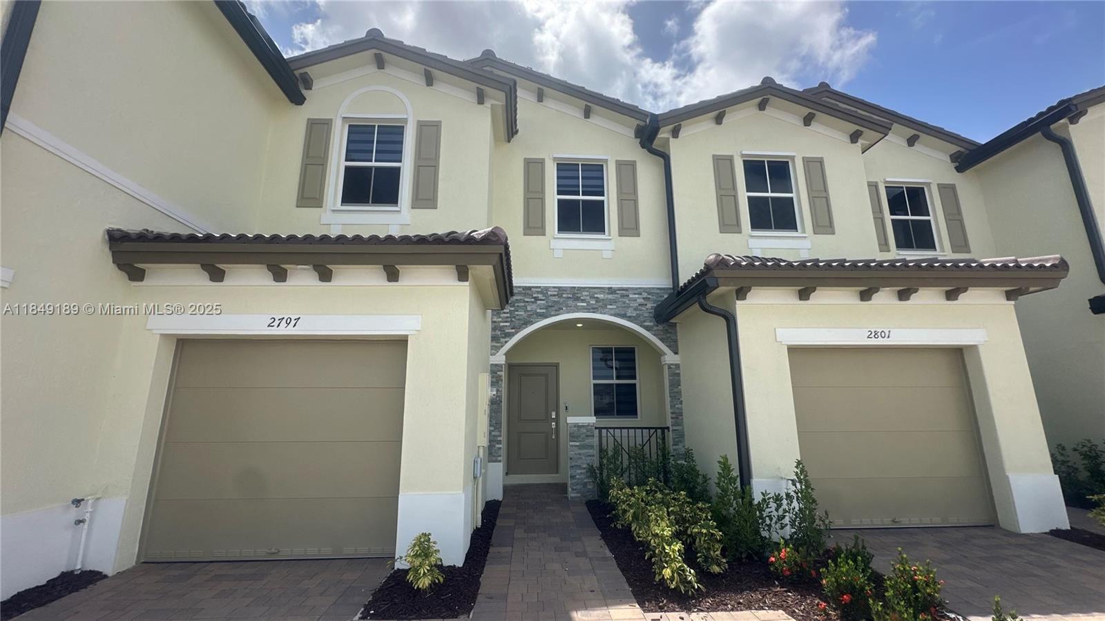Brand new townhome with stunning lake views in the sought-after Altamira community in Homestead. This spacious 3-bed & 2.5-bath home features a modern open layout perfect for families or anyone seeking comfort and style. The kitchen is fully equipped with SS appliances, W&D are included for your convenience.
Window blinds are installed throughout.
Enjoy peaceful moments in the backyard overlooking a serene lake, an ideal spot to unwind after a long day. Beautifully developed community with lush green spaces, quiet private streets, and easy access to US-1 and the Florida Turnpike. Residents benefit from proximity to top-rated schools, shopping centers, healthcare & recreation. Golf lovers enjoy nearby public courses and a top-notch clubhouse for a truly elevated living experience.