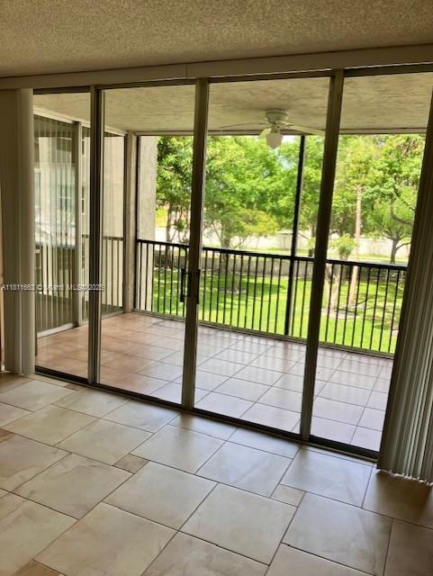 18TH HOLE AT INVERRARY CO - Residential