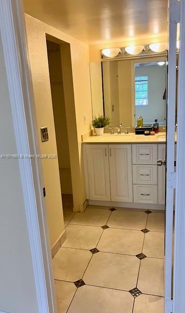 18TH HOLE AT INVERRARY CO - Residential