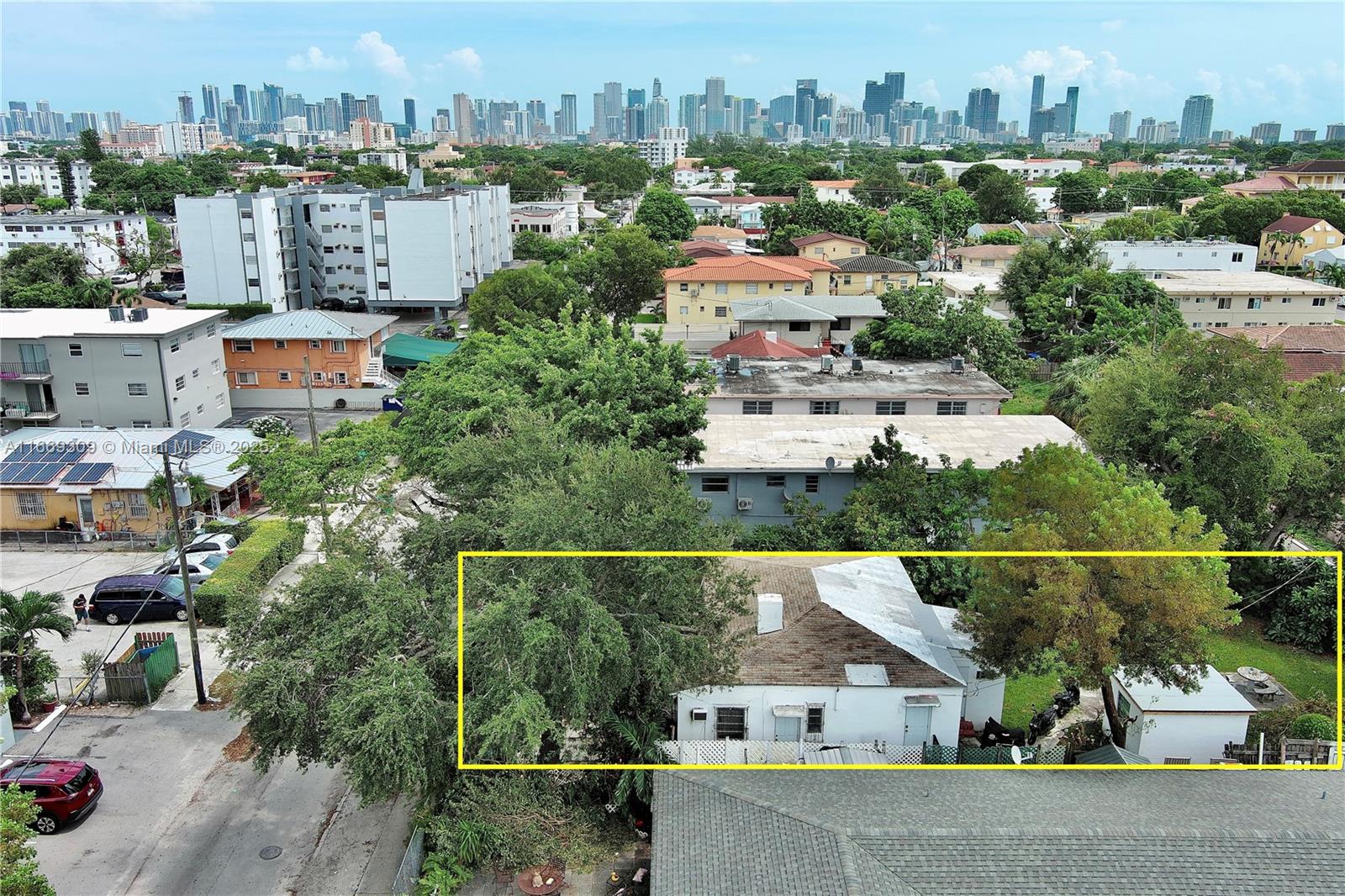 House is currently rented generating a gross income of $3,800 per month 6,900 SF lot allows up to 5 market units by right Plans already Done or up to 10 units under the City of Miami's attainable mixed-income housing program
Zoned T-4R and eligible for parking reductions given the property is located in a transit corridor (Quarter-Mile Radius) Plans included in the sale for 5 townhouses of 3 bedroom / 2.5 bath (available upon request and plans are ready to submit) Compelling investment opportunity, with a centric location that is walking distance to Calle Ocho, Publix, and nearby Brickell.
Please do not disturb tenants