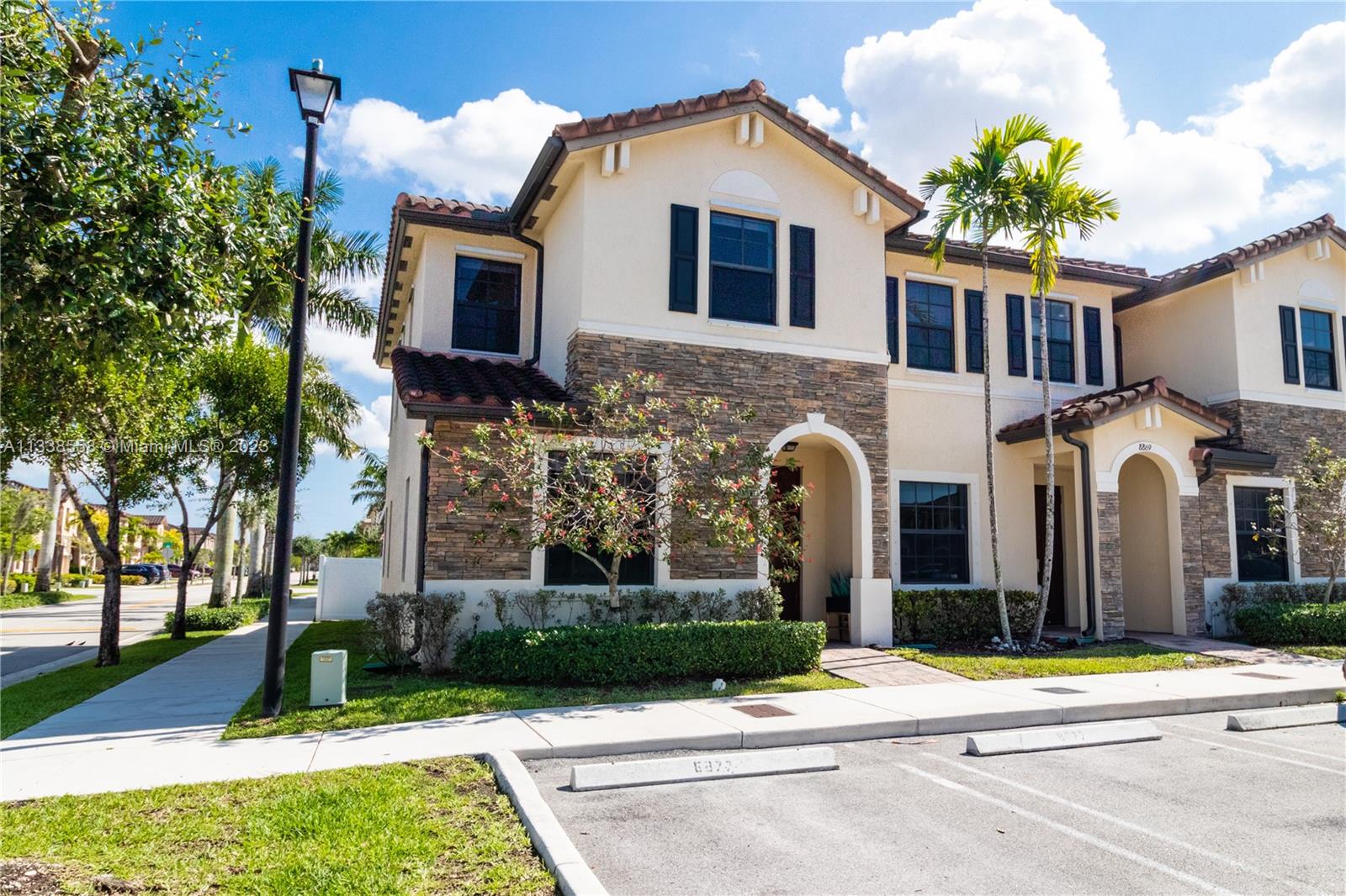 BELLAGIO VILLAS - Residential