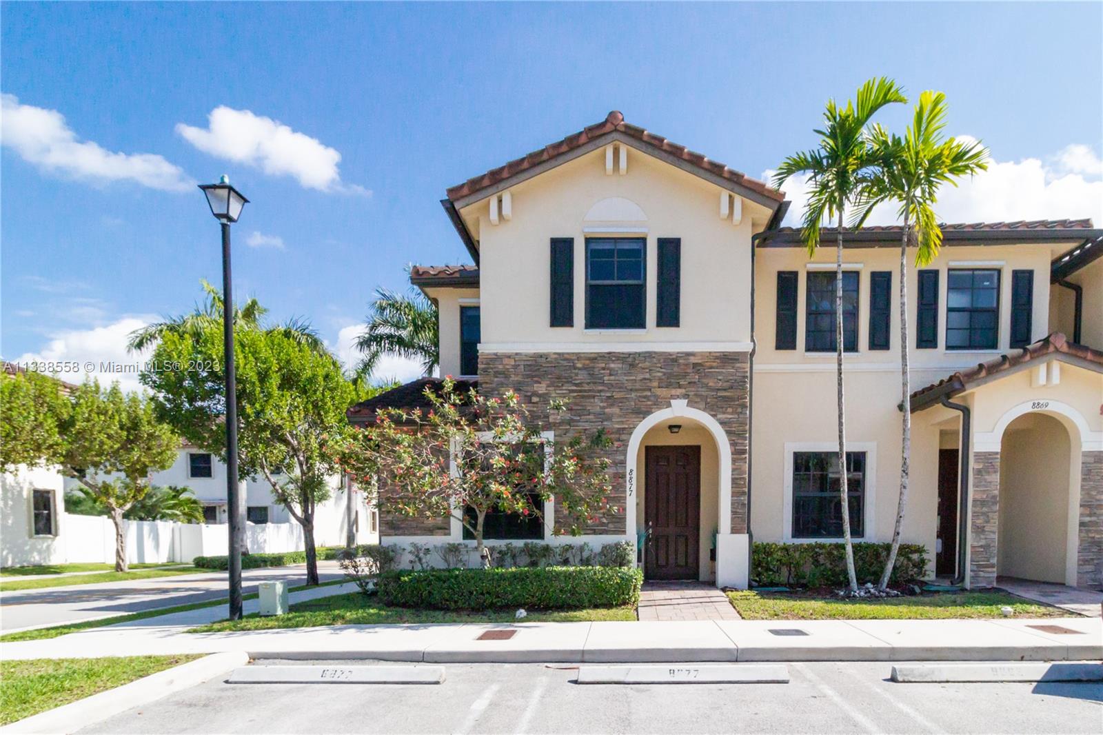 BELLAGIO VILLAS - Residential