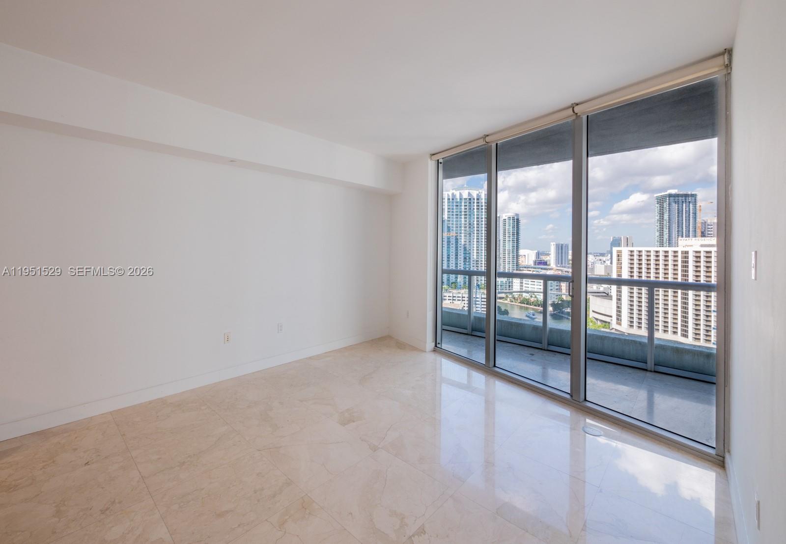 ICONBRICKELL CONDO NO 1 - Residential