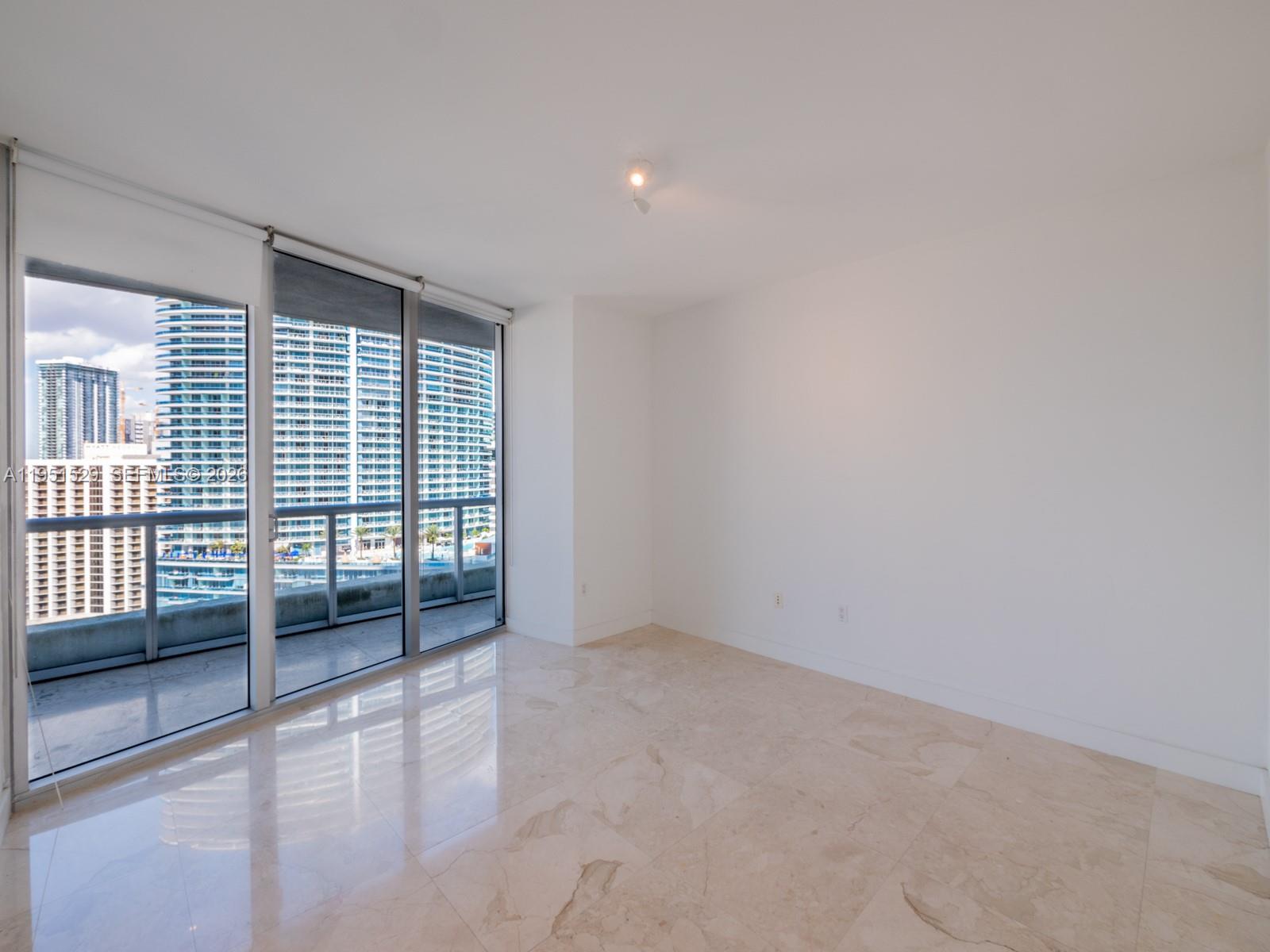 ICONBRICKELL CONDO NO 1 - Residential