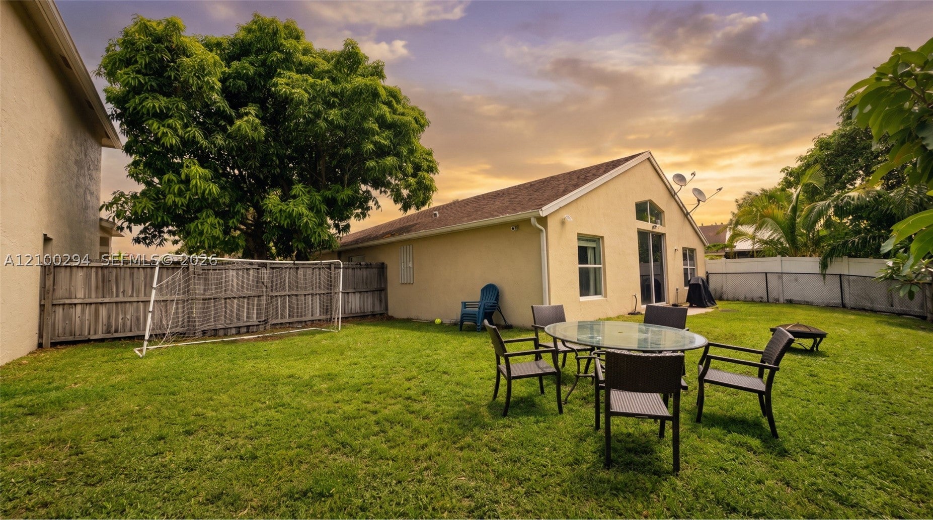 1724 Sawgrass Cir
