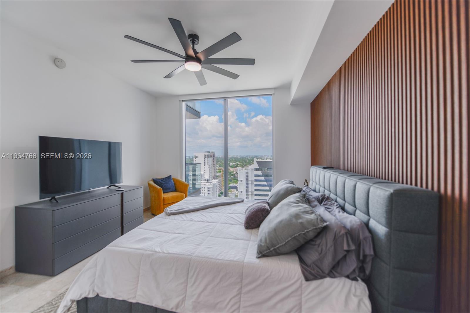 RISE CONDO - Residential