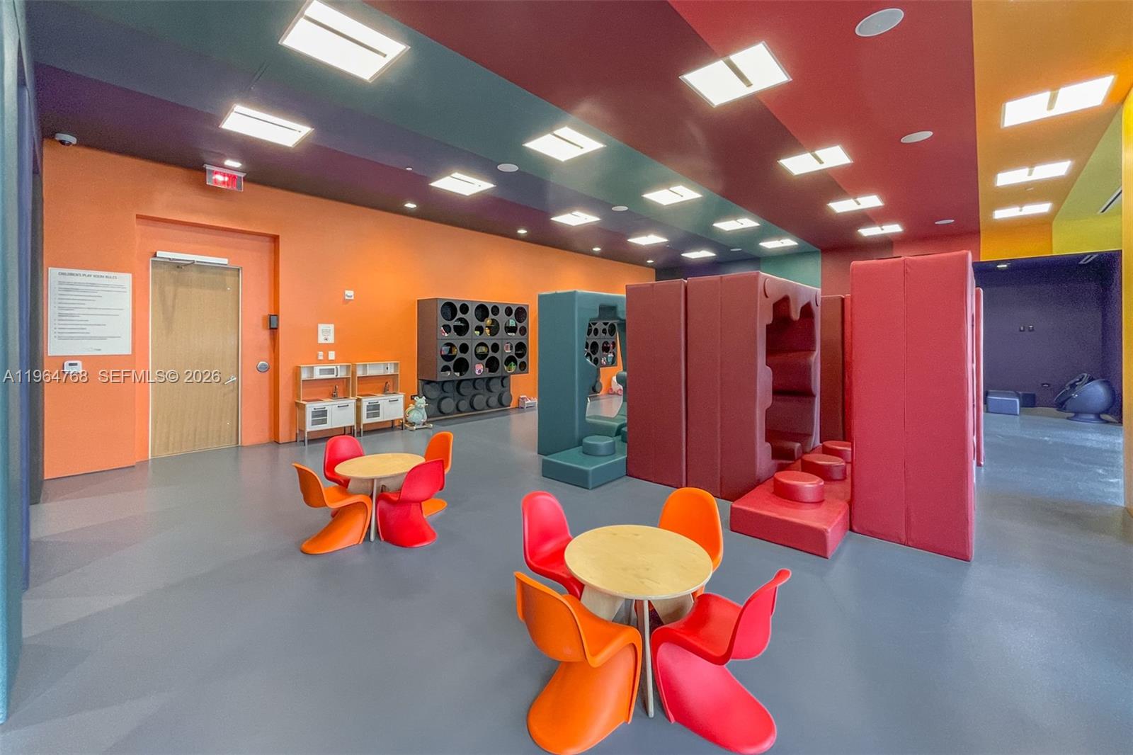 RISE CONDO - Residential