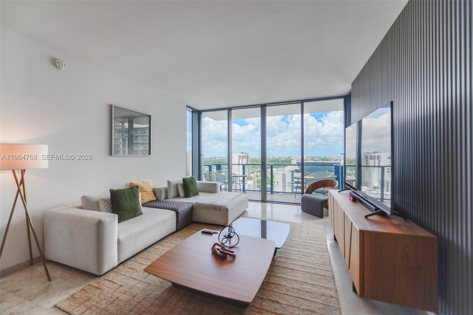 RISE CONDO - Residential