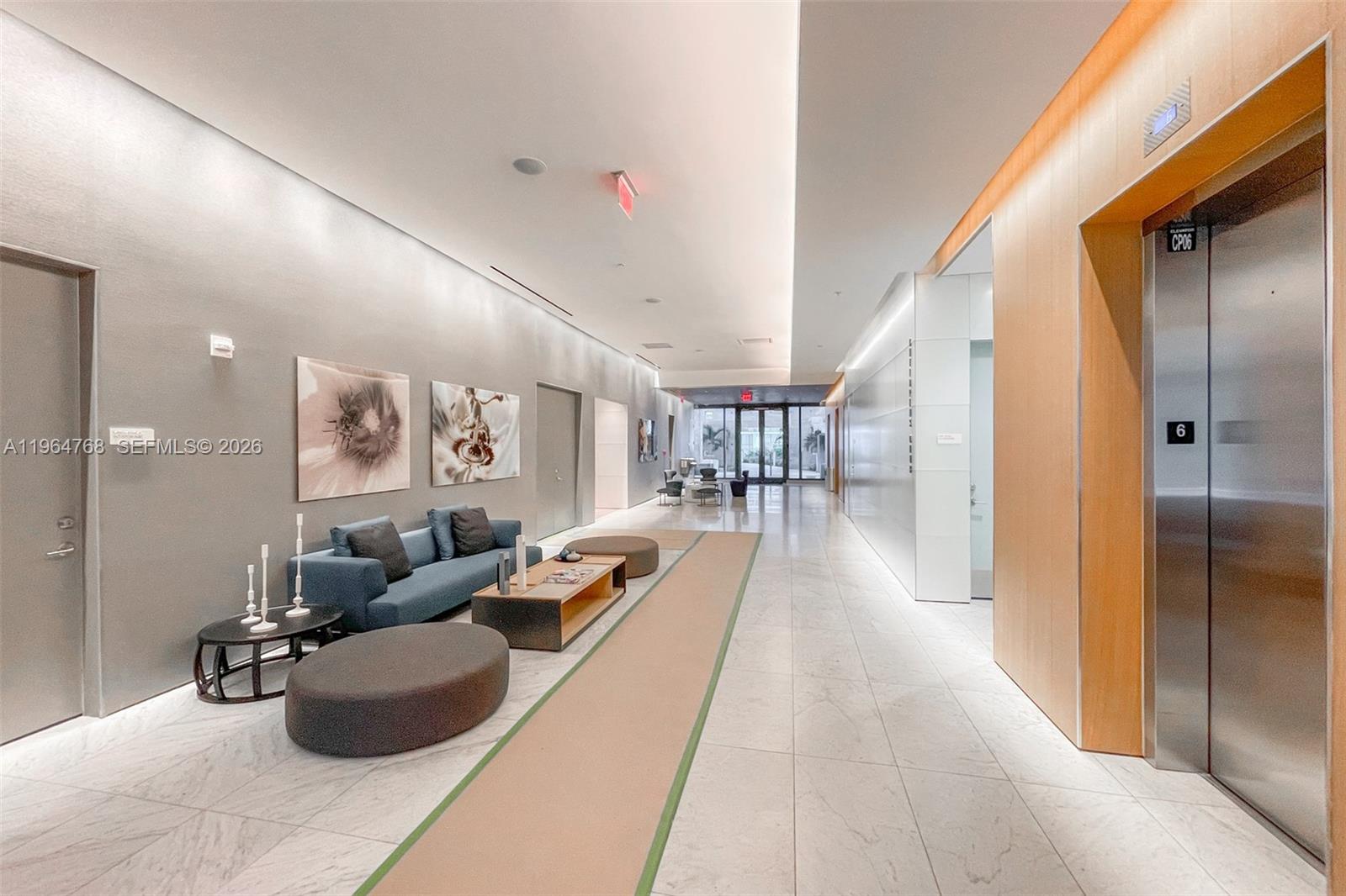 RISE CONDO - Residential