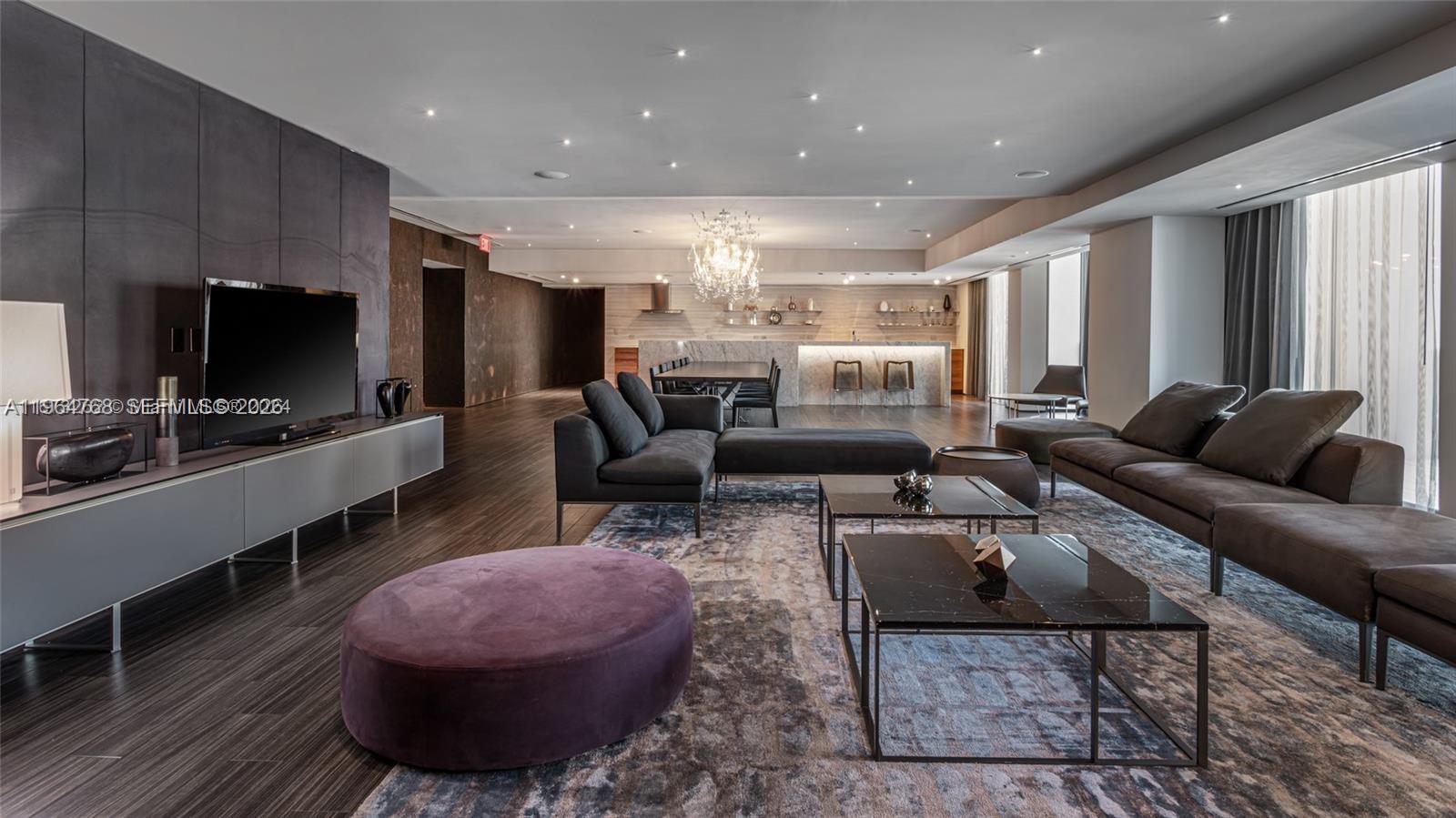 RISE CONDO - Residential