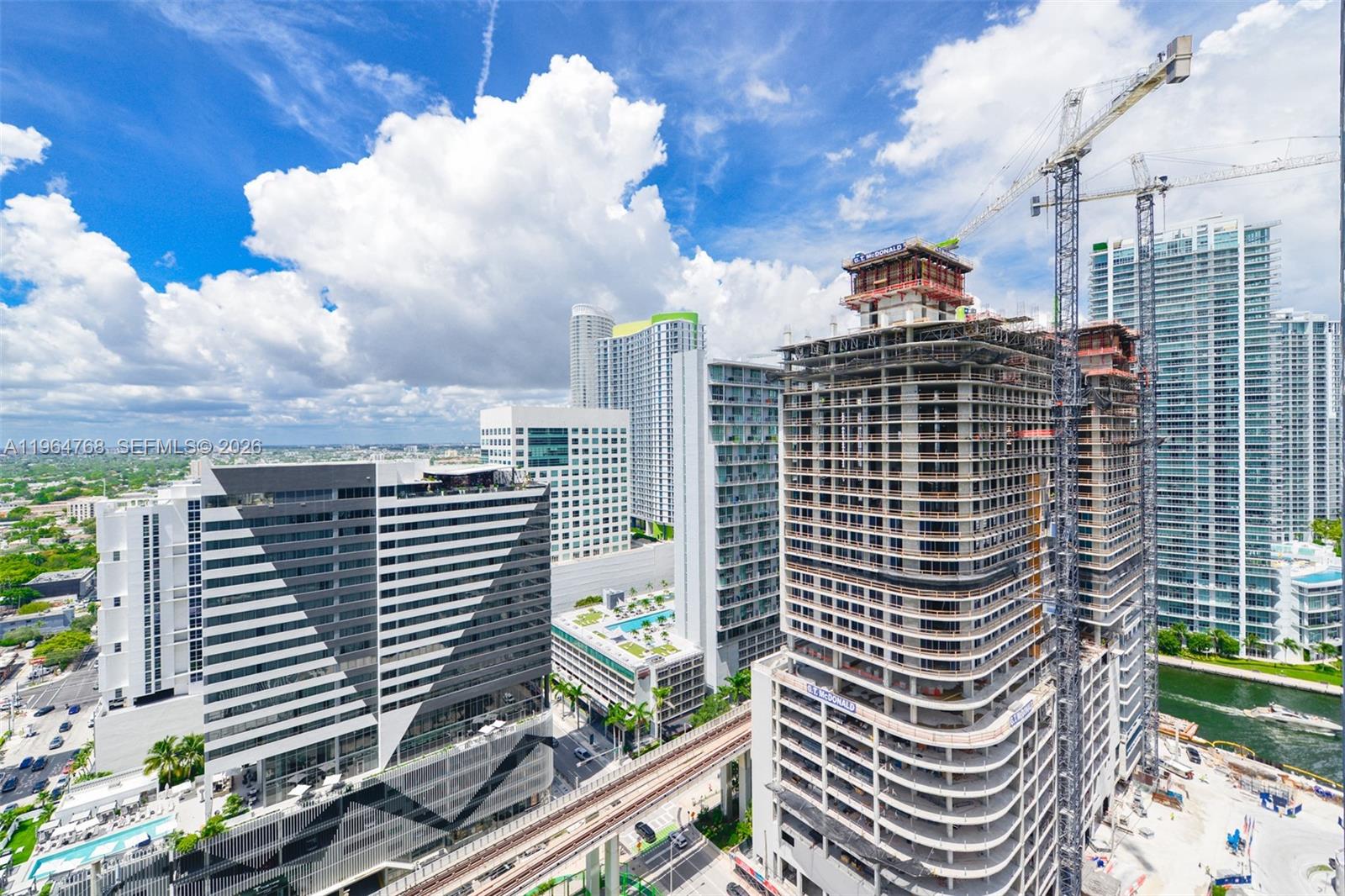 RISE CONDO - Residential