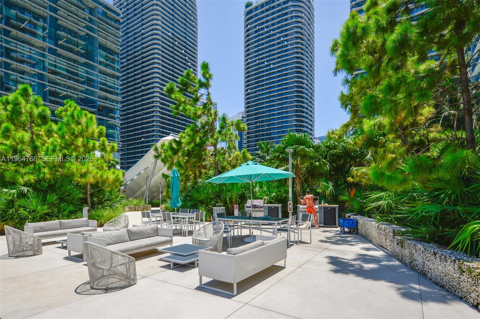 RISE CONDO - Residential