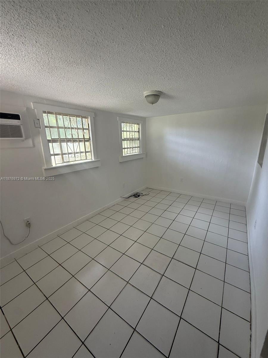 PLAT NO 1 OPA LOCKA - Residential Lease