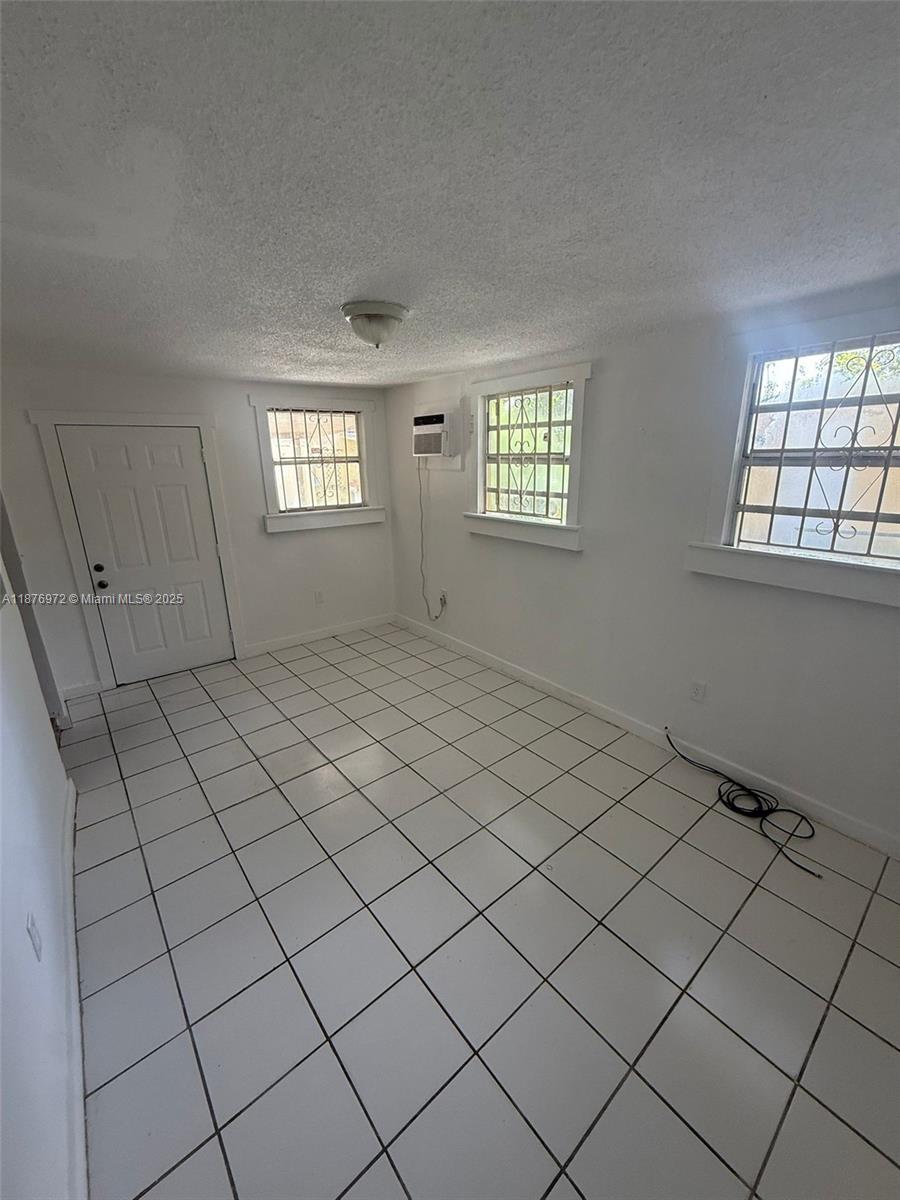 PLAT NO 1 OPA LOCKA - Residential Lease