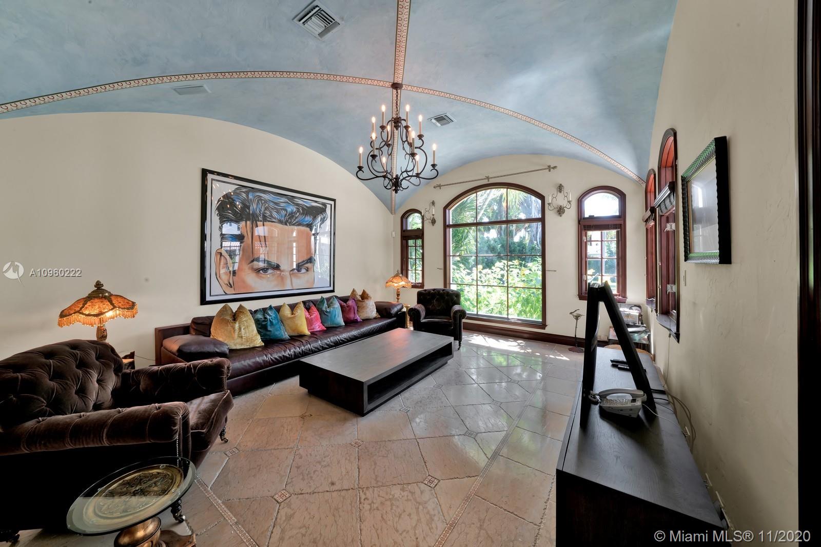 LA GORCE GOLF SUB - Residential