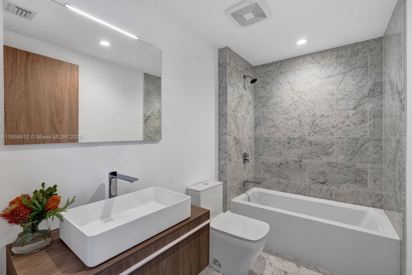 Onda Residences - Residential