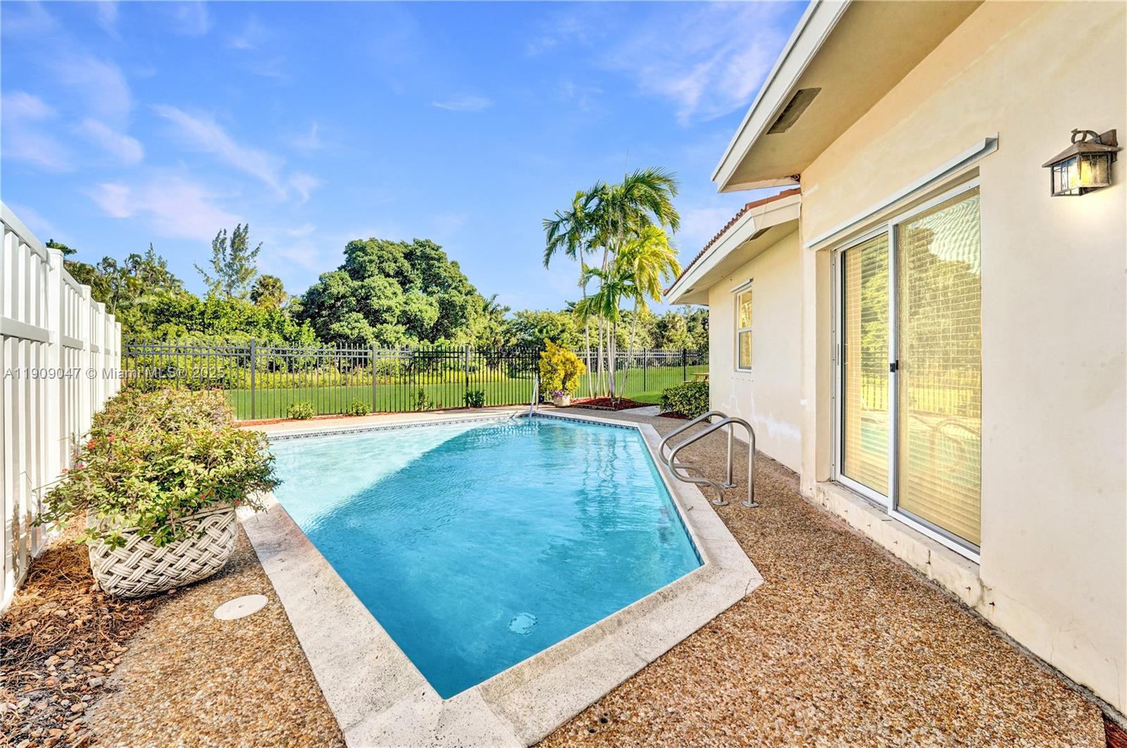 Hillsboro Harbor - Residential