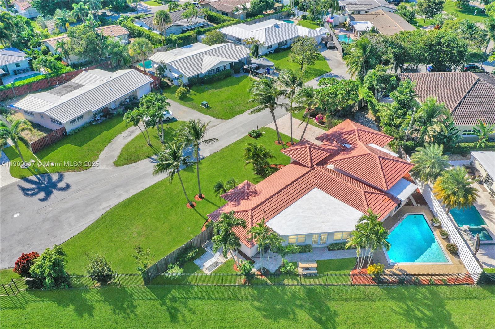 Hillsboro Harbor - Residential