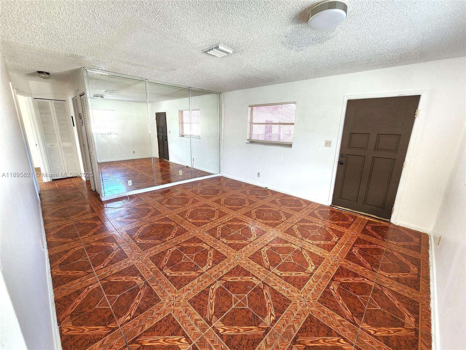 321 SW 1st Ct K-5