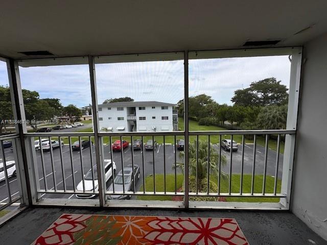 HILLCREST COUNTRY CLUB AP - Residential