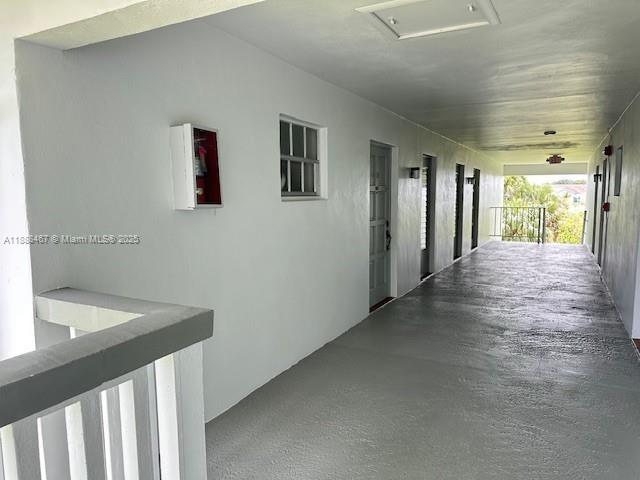 HILLCREST COUNTRY CLUB AP - Residential