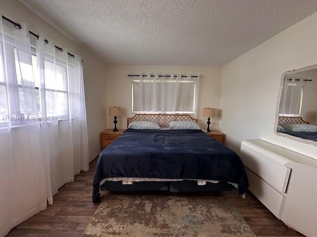 HILLCREST COUNTRY CLUB AP - Residential