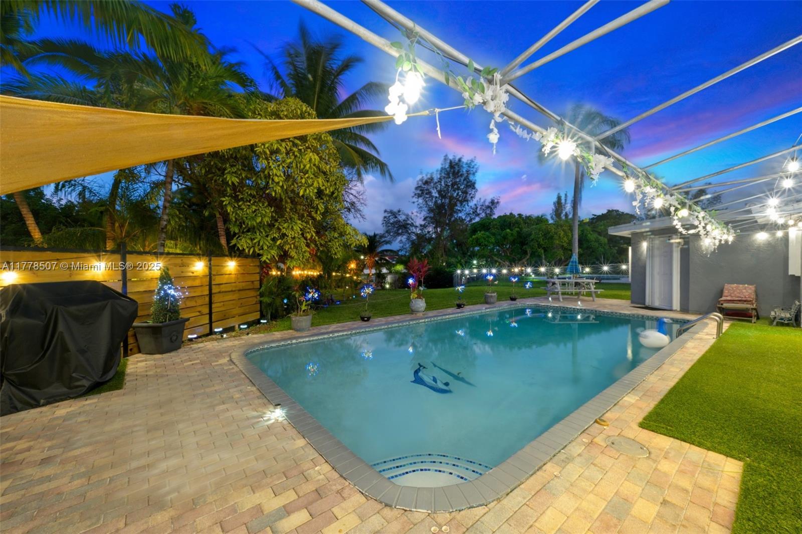 NORTH LAKE ESTATES - Residential