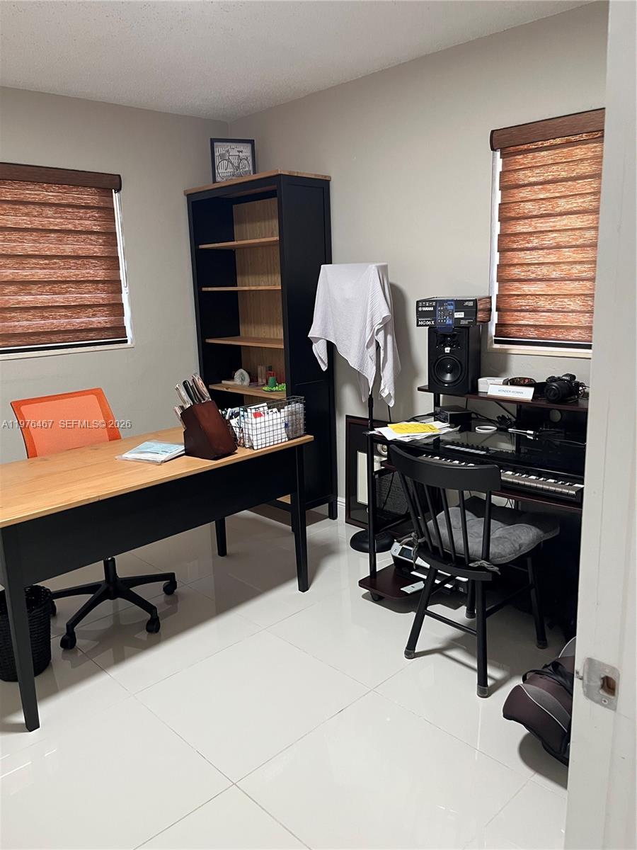 BENSON MANOR - Residential