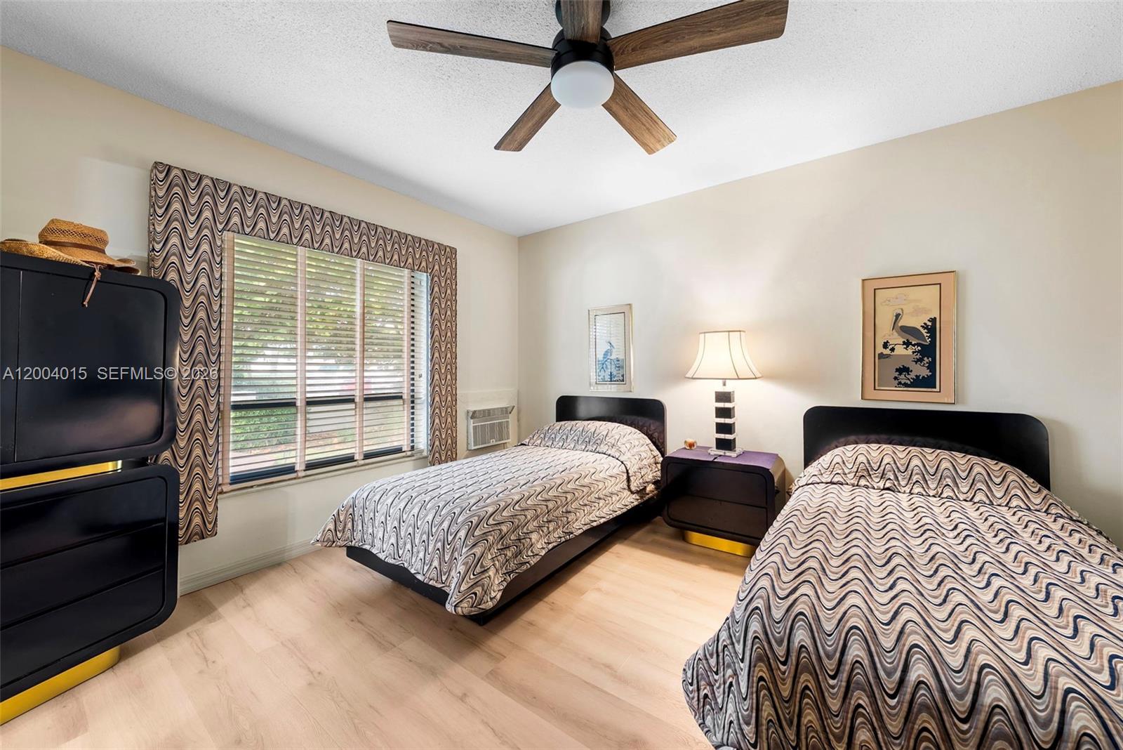 LAUDERDALE BEACH - Residential