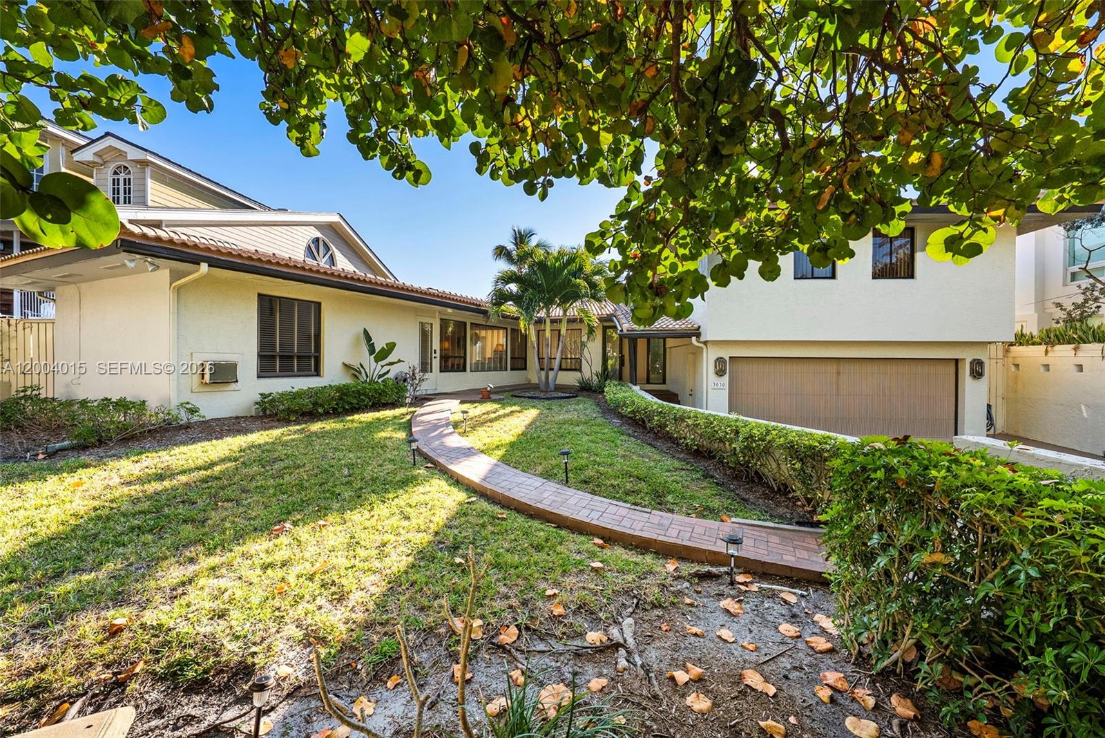 LAUDERDALE BEACH - Residential