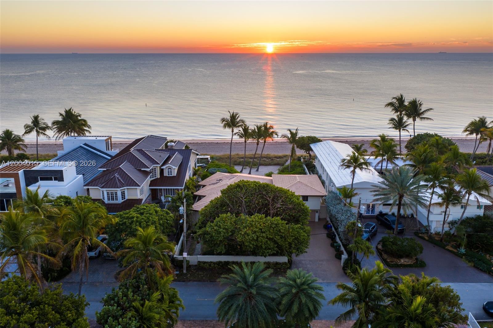 LAUDERDALE BEACH - Residential