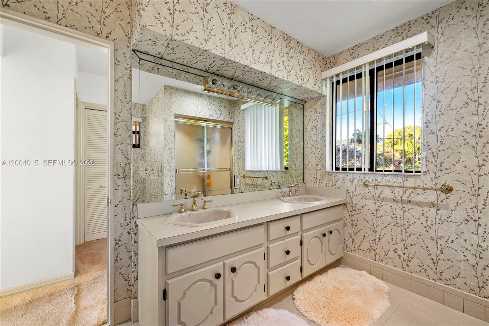 LAUDERDALE BEACH - Residential