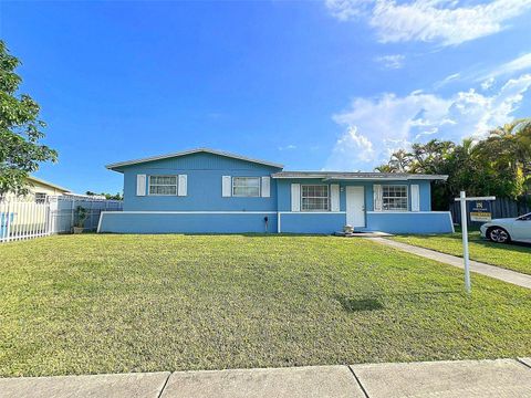 Photo of 14850 SW 297th St, Homestead, FL 33033 (MLS # A11926063)