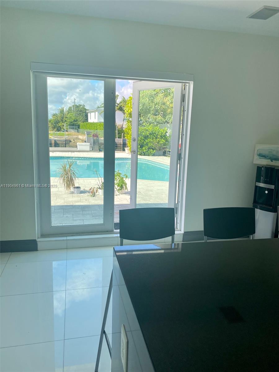 KEYSTONE ISLAND NO 1 - Residential Lease