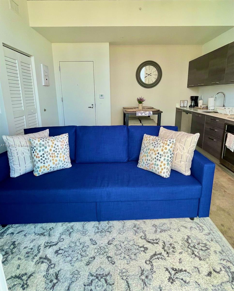 CENTRO CONDO - Residential