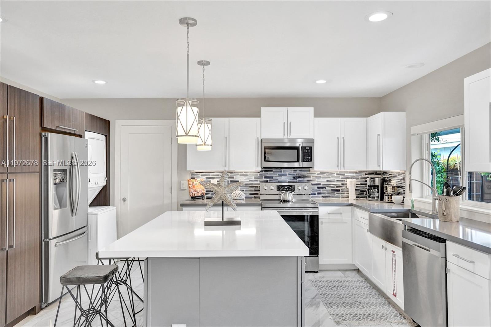 LAKE RIDGE ADDITION - Residential Income