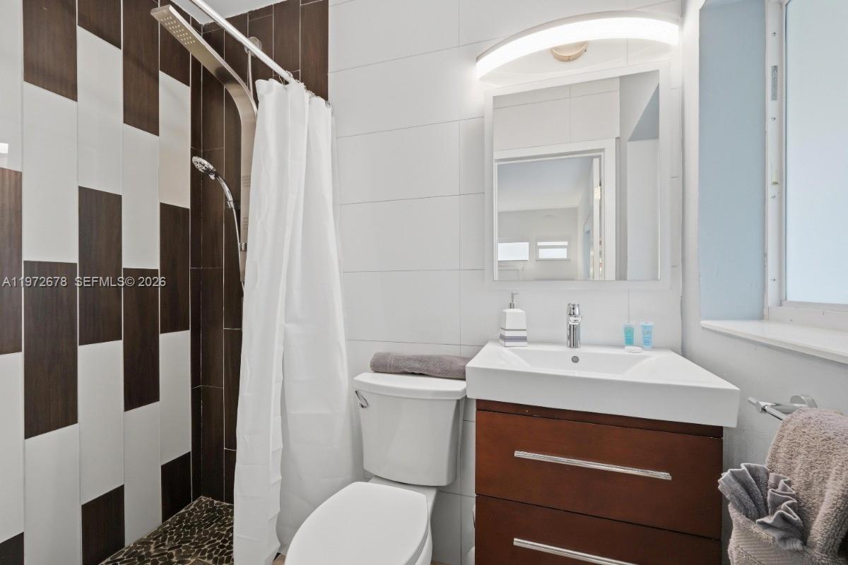LAKE RIDGE ADDITION - Residential Income