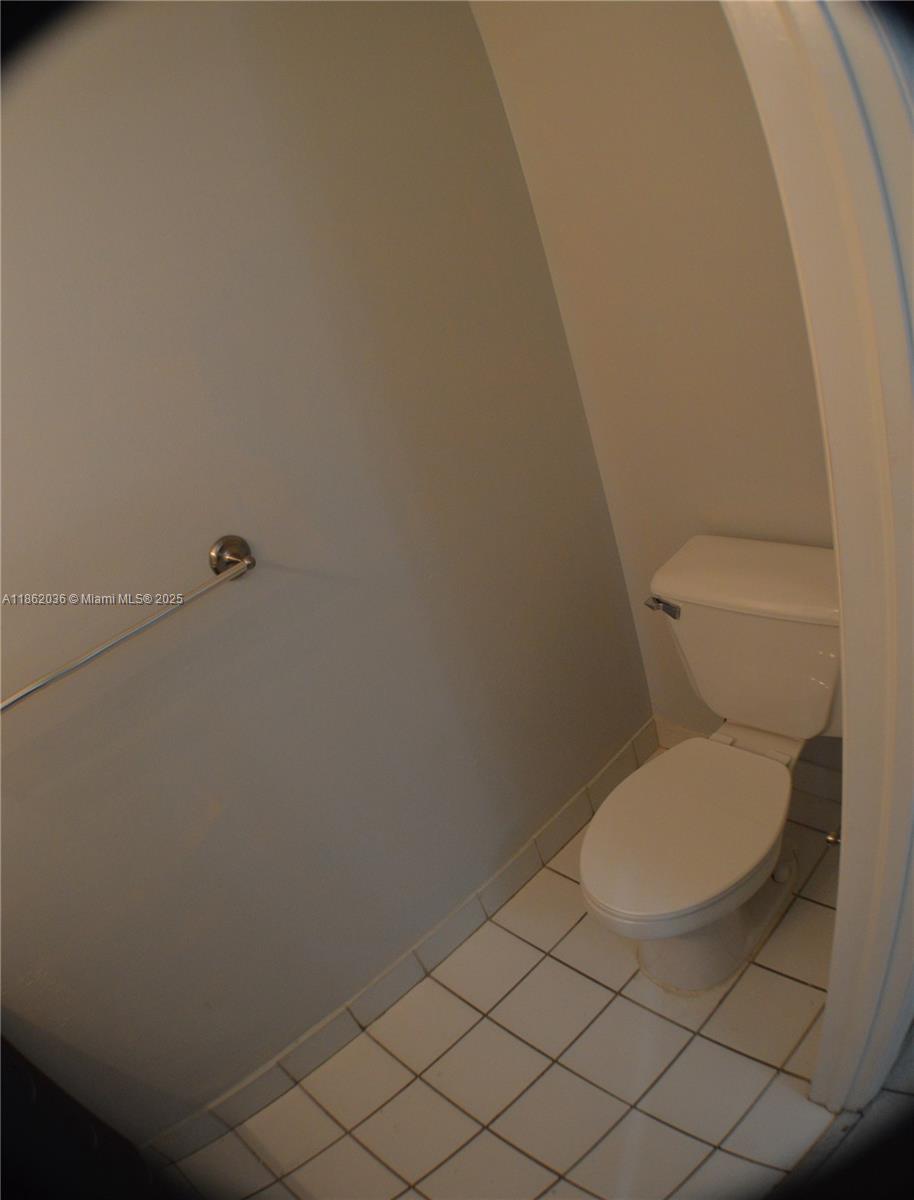 SECTORS 3 & 4 BOUNDARY PL - Residential Lease