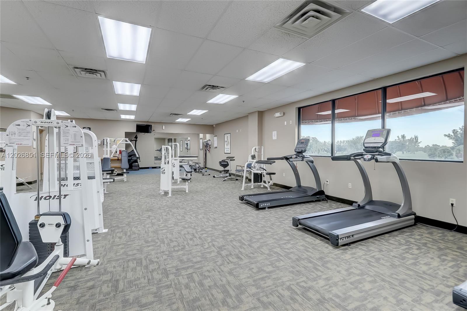 HOLLYBROOK GOLF AND - Residential