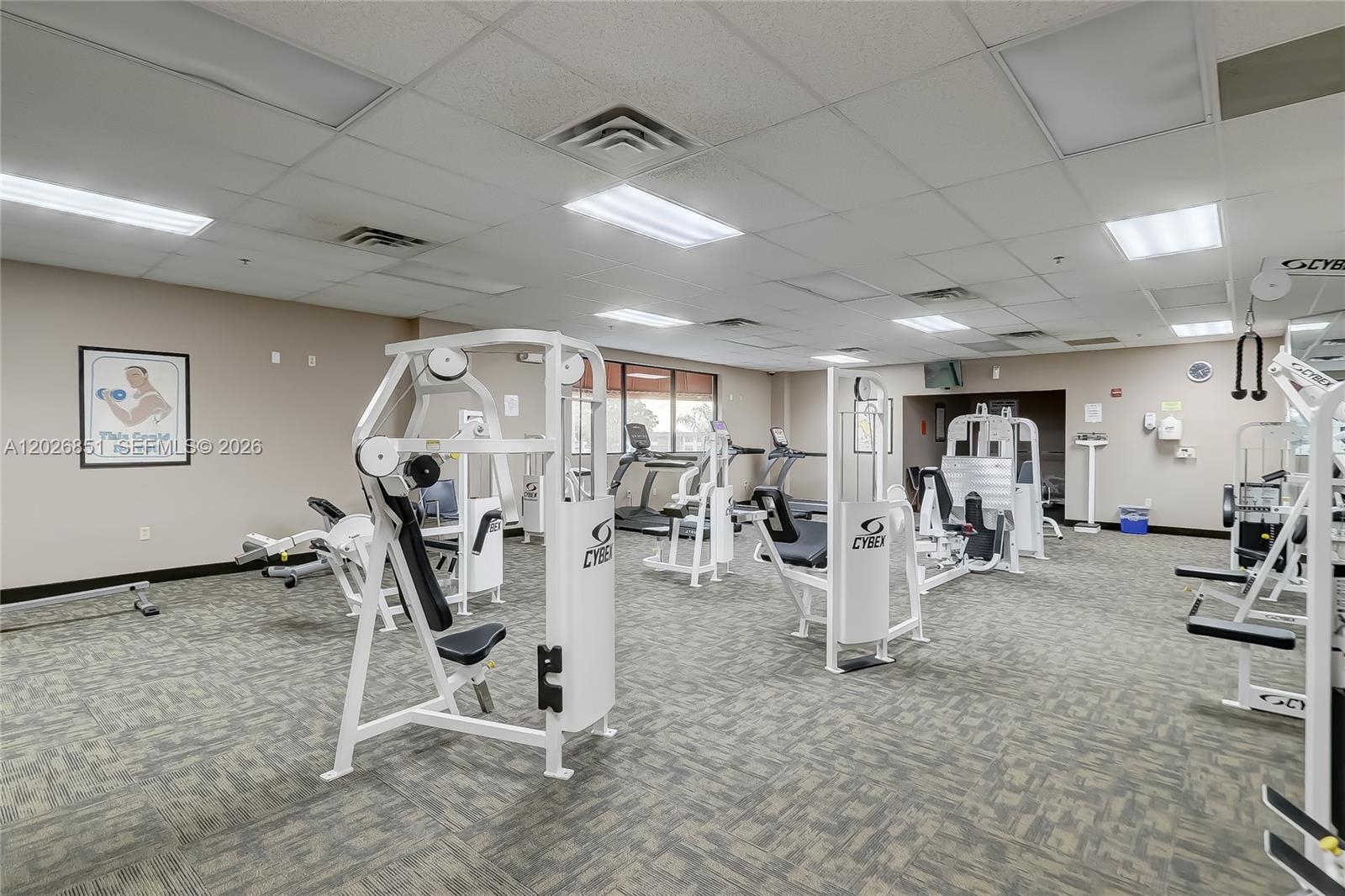 HOLLYBROOK GOLF AND - Residential