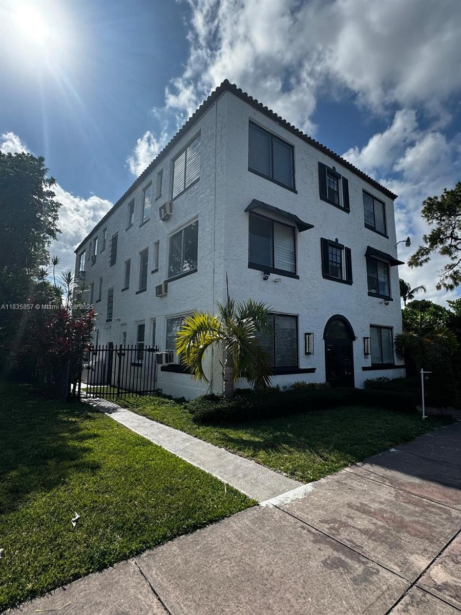 444 Ponce De Leon Blvd 12