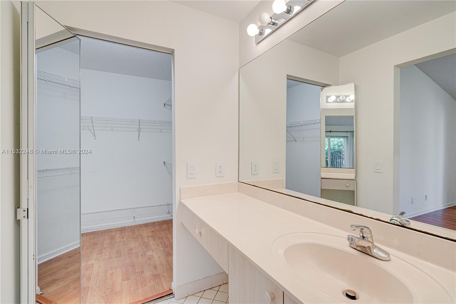 SECTOR 2-PARCELS 12 13 14 - Residential Lease