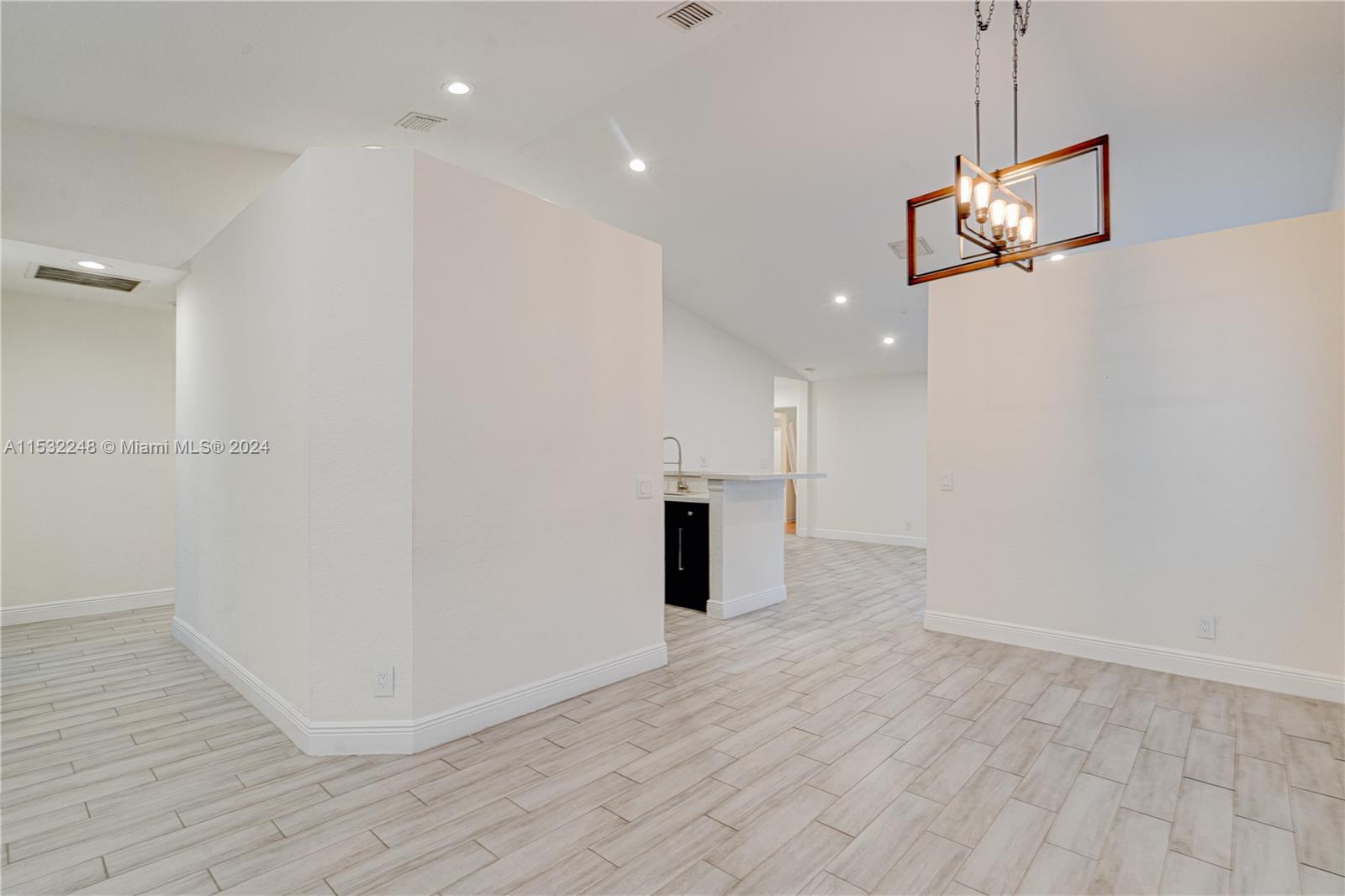 SECTOR 2-PARCELS 12 13 14 - Residential Lease