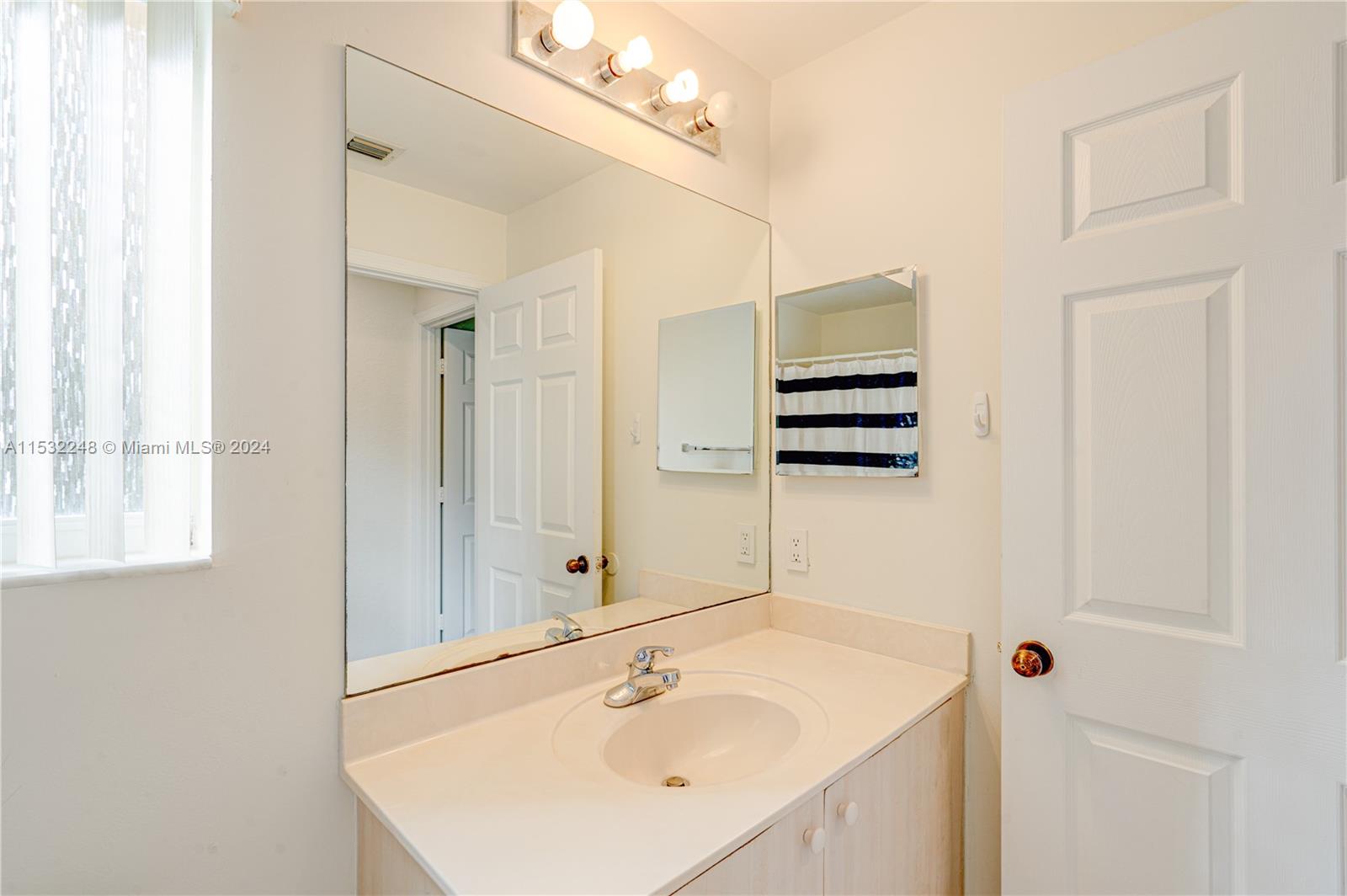 SECTOR 2-PARCELS 12 13 14 - Residential Lease