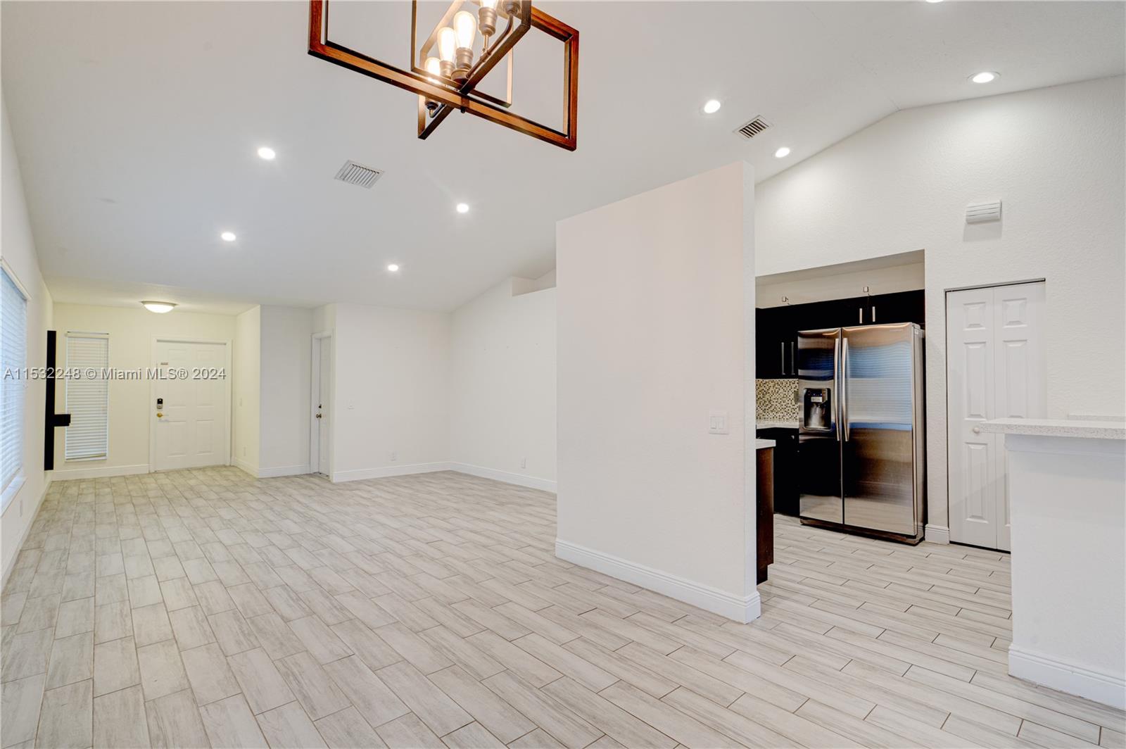 SECTOR 2-PARCELS 12 13 14 - Residential Lease