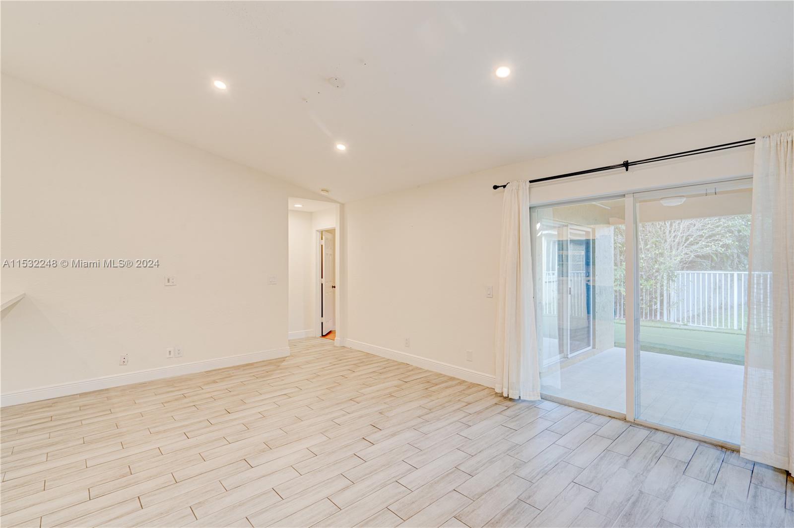 SECTOR 2-PARCELS 12 13 14 - Residential Lease