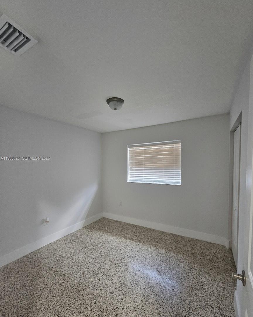 CAROL CITY 3RD ADDN - Residential Lease