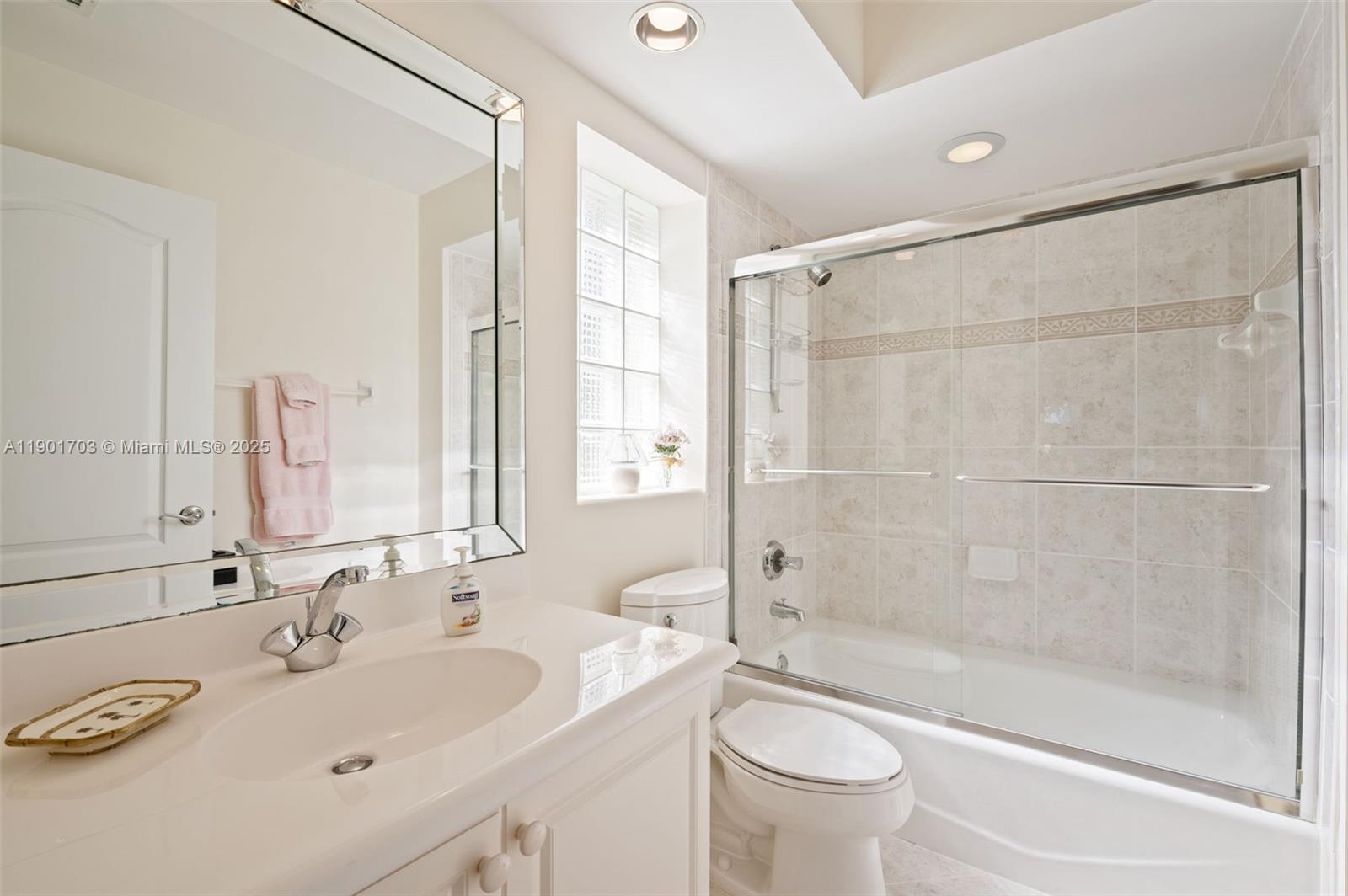 AVENTURA LAKES PHASE 1 - Residential