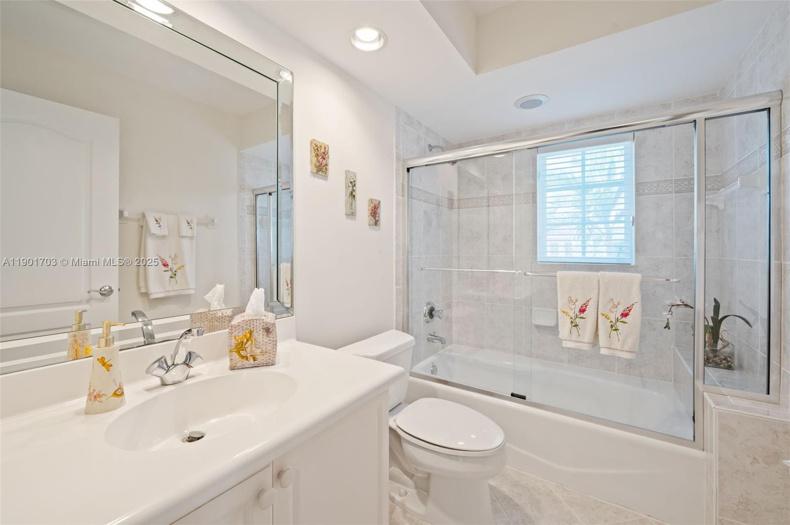 AVENTURA LAKES PHASE 1 - Residential